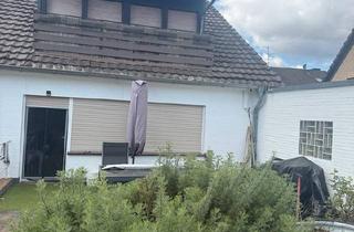 Doppelhaushälfte kaufen in 41542 Dormagen, Dormagen - Doppelhaushälfte mit 590 m² Garten - provisionsfrei!
