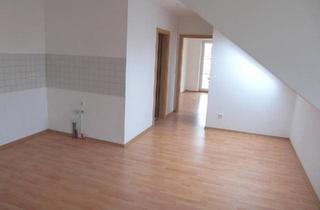 Wohnung kaufen in 94486 Osterhofen, Osterhofen - 2-Zimmer-Dachgeschosswohnung mit zwei Balkonen & Stell