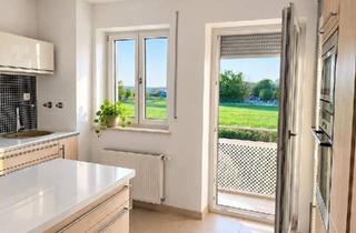 Wohnung kaufen in 85456 Wartenberg, Wartenberg - Stilvolle 2 Zimmer Wohnung mit 2 Balkonen ideal für SinglePaare