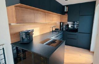 Wohnung kaufen in 93057 Regensburg, Regensburg - Eigentumswohnung mit 122 m² Nutzfläche und Garten!