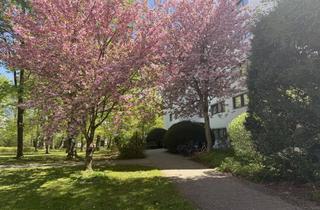 Wohnung kaufen in Pentenrieder Str. 30, 82152 Krailling, Schöne 3-Zimmer-Wohnung mit Süd-Loggia & TG-Stellplatz, stufenloser Zugang m. Aufzug, provisionsfrei