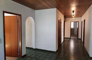 Wohnung kaufen in 73257 Köngen, - Privatverkauf - Großzügige 4,5-Zimmer-Wohnung mit Garage in zentraler Lage von Köngen