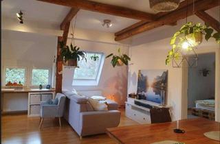 Wohnung mieten in Mozartstraße 22, 87435 Kempten, Helle Altbau-Dachwohnung sucht Nachmieter