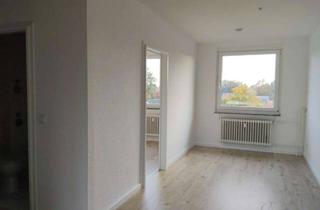 Wohnung mieten in Schmiedekoppel 65, 23611 Bad Schwartau, Große 4-Zimmer-Wohnung mit Balkon in Bad Schwartau - OTTO STÖBEN GmbH
