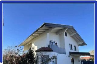 Wohnung mieten in 83128 Halfing, ***3-Zi.-Whg. mit Essküche, Gäste-WC / Energieeffizient! Wärmepumpe 2022 / 2 Balkone***