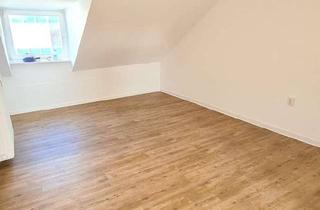 Wohnung mieten in Obere Königsstraße 16/18, 34117 Mitte, Schöne Dachgeschosswohnung mitten in der City!