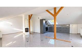 Wohnung mieten in 67728 Münchweiler, Modernes Wohnen – frisch renovierte 95 m² Dachgeschosswohnung mit traumhaftem Ausblick