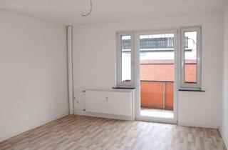 Wohnung mieten in Hüttenstraße 36a, 31655 Stadthagen, renovierte 3-Zimmerwohnung mit Balkon