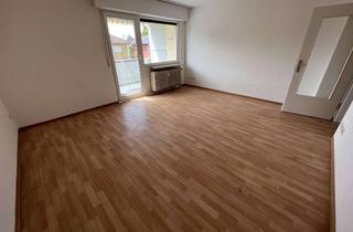 Wohnung mieten in Radfeldstraße, 63071 Offenbach, *Offenbach* 2-Zimmer-Wohnung mit Balkon und EBK