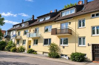 Haus kaufen in 70597 Degerloch, Teilrenoviertes 2-3 Familienhaus mit 2 Balkonen, Terrasse und Garten in bevorzugter Lage