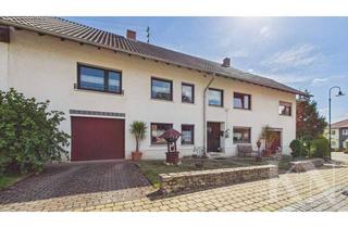Haus kaufen in 66453 Gersheim, Ein- bis Zweifamilienhaus mit großem Grundstück, zwei Balkonen und Ausbaupotenzial in Gersheim!