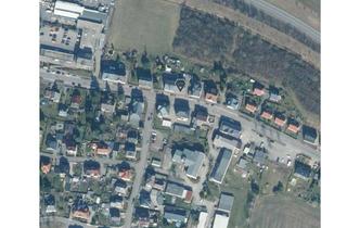 Grundstück zu kaufen in 08141 Reinsdorf, „Attraktives Grundstück zum günstigen Kaufpreis – Bestandsgebäude abrissbedürftig“