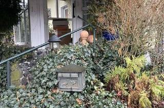 Immobilie mieten in 63683 Ortenberg, Geräumiges Einfamilienhaus mit Wintergärten, großem Garten und Teich