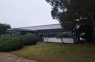 Gewerbeimmobilie kaufen in 28309 Bremen, Gewerbegrundstück mit 2 Hallen im Gewerbegebiet Nähe des Weserparks
