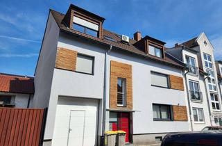 Wohnung kaufen in Friedensstraße 28, 68199 Neckarau, Neckarau: sanierte 4 ZKB, 2 Bäder, Garage - Kein Makler