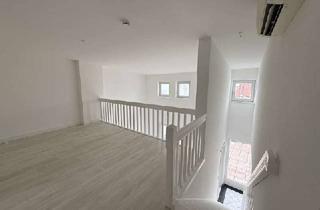 Penthouse mieten in 23552 Innenstadt, Maisonette Penthouse mit großer Dachterrasse und Fahrstuhl mitten in der City (Altstadt)