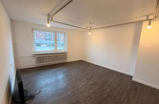 Wohnung mieten in Hamburger Straße 206, 22083 Barmbek-Süd, 1 WG-Zimmer (22,3m²) in 5er-WG - Hamburger Str.-weitere neue Mitbewohner in zentraler Lage gesucht!