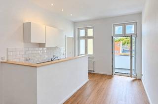 Wohnung mieten in Hoffmannstraße 17, 12489 Adlershof, Schöne 2-Zimmer-Wohnung mit Balkon
