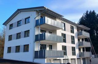 Wohnung mieten in Rotholzweg 25, 72189 Vöhringen, Barrierefreie 3-Zimmer Wohnung (neuwertig) mit Balkon, Einbauküche, Carport und Garage