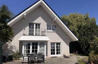 Haus mieten in Mühlenstaße 70f, 25421 Pinneberg, Exklusive Immobilie mit großzügigen Garten und idyllischen Teich