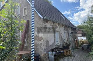 Einfamilienhaus kaufen in 95683 Ebnath, Solides Wohnhaus - modernisierungsfreundlich