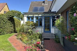 Haus kaufen in 23564 Lübeck, Ein Haus. Zwei Wohnbereiche. Null Platzstress.