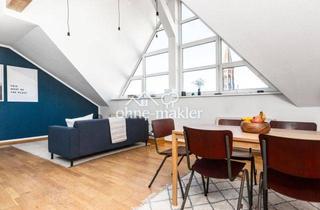 Wohnung kaufen in Kastanienallee 61, 10119 Berlin, Dachgeschoss-Studio mit Zionskirchblick auf der Kastanienallee – Aufzug, bezugsfrei, provisionsfrei