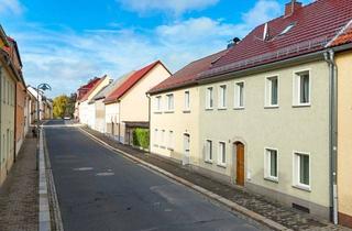 Haus kaufen in 01896 Pulsnitz, Großzügig wohnen in Pulsnitz - 7 Zimmer im RMH auf ca. 159 m² Wohnfläche mit ruhigem Garten!
