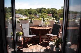 Wohnung kaufen in 45355 Essen, Essen - Helle Dachgeschosswohnung mit Balkon & Blick auf den Schlosspark