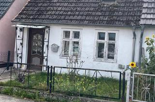 Haus kaufen in 19348 Perleberg, Perleberg - Sanierungsbedürftiges Haus