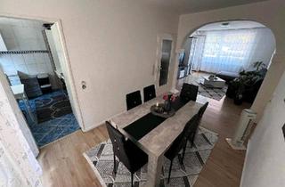 Wohnung kaufen in 21683 Stade, Stade - Modernisierte 4-Zimmer-Erdgeschosswohnung mit Terrasse