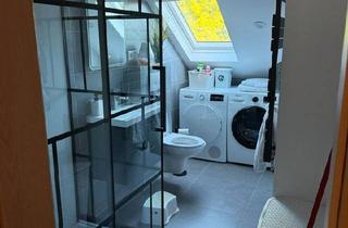 Wohnung kaufen in 42657 Solingen, Solingen - Attraktives Rendite-Paket: 2 vermietete, sanierte DG-Wohnung