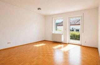 Wohnung kaufen in 73432 Aalen, Aalen - Bezugsfreie 3-Zimmer-Wohnung mit Terrasse, Innenhof & Stellplatz