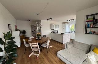 Wohnung kaufen in 86462 Langweid, Langweid am Lech - Lichtdurchflutete 4-Zimmer-Erdgeschosswohnung mit eigenem Garten