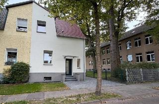 Doppelhaushälfte kaufen in 45894 Gelsenkirchen, Gelsenkirchen - Attraktive Doppelhaushälfte mit Garten & Terrasse in Buer