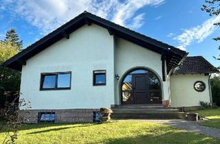 Einfamilienhaus kaufen in 51503 Rösrath, Rösrath - Freistehendes Einfamilienhaus mit großem Garten in Rösrath