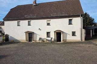 Einfamilienhaus kaufen in 04758 Oschatz, Oschatz - Einfamilienhaus mit großem Grundstück & Nebengelass in Laas