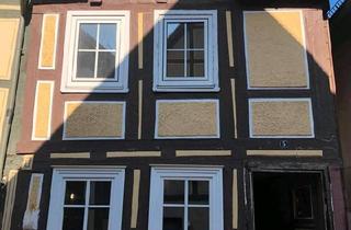 Haus kaufen in 36199 Rotenburg, Rotenburg an der Fulda - Fachwerkhaus mit Garten und Stellplatz in Rotenburg a.d. Fulda