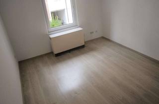 Wohnung mieten in Keplerstraße 14a, 90478 Glockenhof, WG geeignete renovierte 2,5-Zimmer Wohnung zentrumsnah in Nürnberg