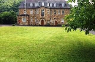 Wohnung mieten in Klosterstrasse, 53474 Bad Neuenahr-Ahrweiler, Bel Etage im Schlösschen: Wunderschöne Altbau Wohnung mit Runderker, Stuck, Parkett und Gäste WC