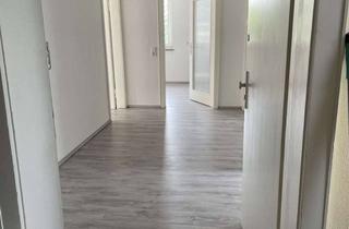 Wohnung mieten in Schönbachstrasse 12, 86154 Oberhausen, Helle 2,5-Zimmer-Dachgeschosswohnung
