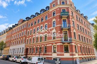 Wohnung kaufen in 09130 Chemnitz, Charmante, modernisierte 2-Zimmer-Wohnung im historischen MFH mit Balkon und EBK - 6% Rendite