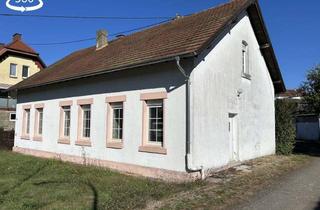 Einfamilienhaus kaufen in 66839 Schmelz, Einfamilienhaus mit begonnenen Sanierungen und Ausbaupotenzial in Schmelz-Primsweiler
