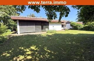 Haus kaufen in 65439 Flörsheim, Großer Bungalow im Grünen mit Einliegerwohnung und 2 Garagen!
