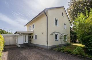 Haus kaufen in 86199 Augsburg, AIGNER - Wohnqualität trifft auf Freiraum: Haus mit großem Garten und Büroanbau