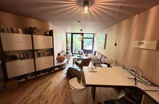 Immobilie mieten in Josef-Schwarz-Weg, 81479 München, Möblierte 48-m²-Wohnung in München-Solln mit Terrasse, Schwimmbad & Sauna