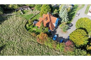 Haus kaufen in 74564 Crailsheim, Zweifamilienhaus mit herrlicher Aussicht und zusätzlicher Grün- und Ackerfläche in Crailsheim