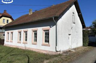 Einfamilienhaus kaufen in 66839 Schmelz, Einfamilienhaus mit begonnenen Sanierungen und Ausbaupotenzial in Schmelz-Primsweiler