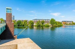Wohnung kaufen in 13587 Berlin, Bald bezugsfrei: helle Wohnung mit Wintergarten und Havelblick