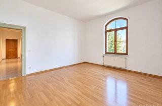 Wohnung kaufen in 83059 Kolbermoor, 4-Zimmer-Wohnung mit ca. 105 mÂ², Garage und Stellplatz